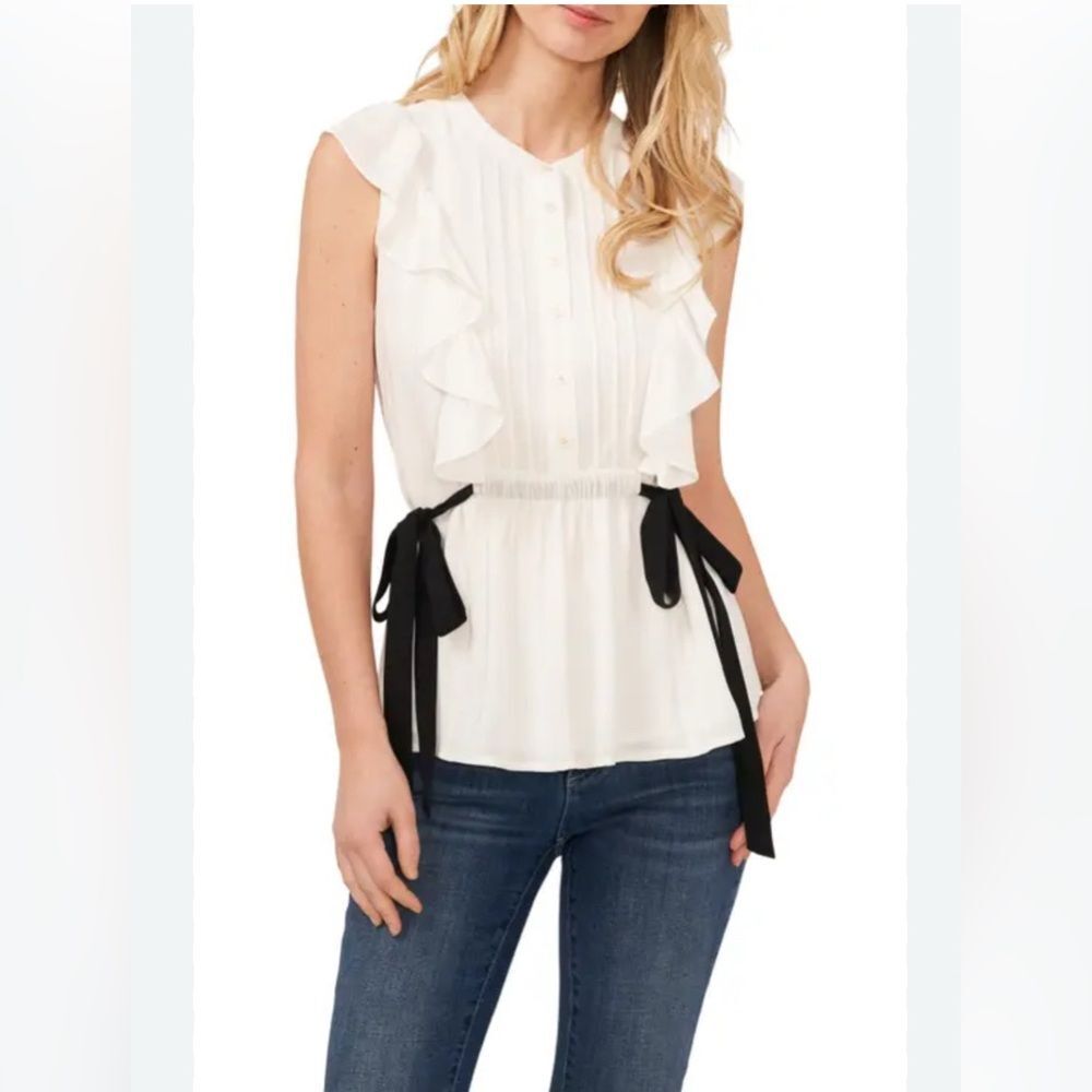 CeCe White and Black Top Size Small NWT